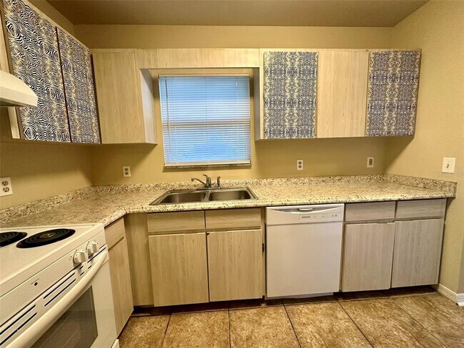 Foto del edificio - 2427 NW 4th Terrace