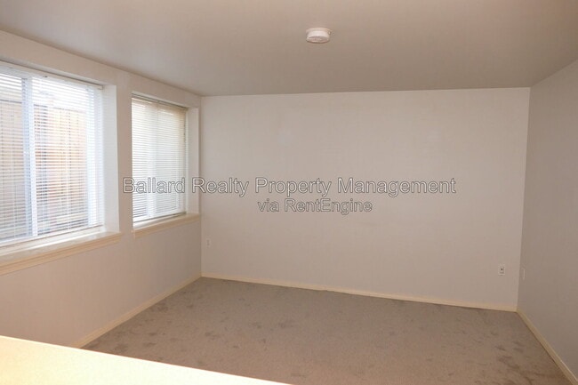 Building Photo - 9306 Stone Ave N