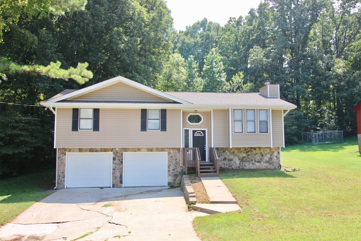 443 Smoketree Cir Ringgold Ga House For Rent In Ringgold Ga Apartments Com