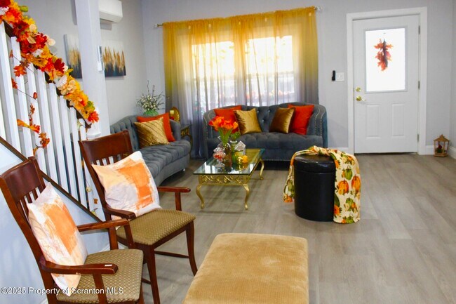 Foto del edificio - 260 E Broad St