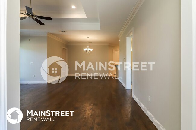 Building Photo - 8861 Creek Run Rd