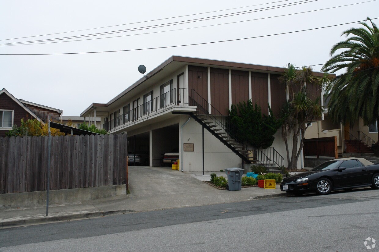 Building Photo - 240 Santa Lucia Ave