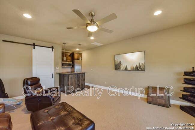 Foto del edificio - 10014 Basilone Ridge