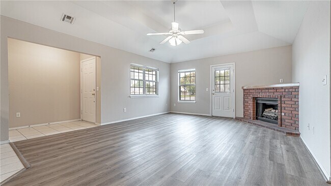 Foto del edificio - 2006 S Old Wire Rd