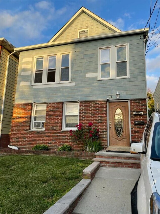 7106 Cottage Ave, North Bergen, NJ 07047 House Rental in North Bergen