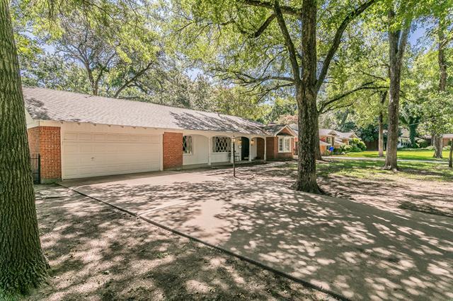 Foto del edificio - 3215 Spanish Oak Dr