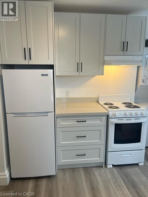 Photo du bâtiment - 42 FAIRVIEW Ave