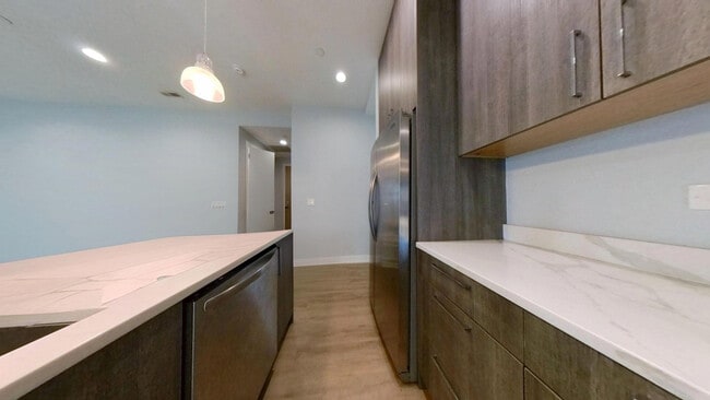 Unit 401 - kitchen - 1385 Brown St