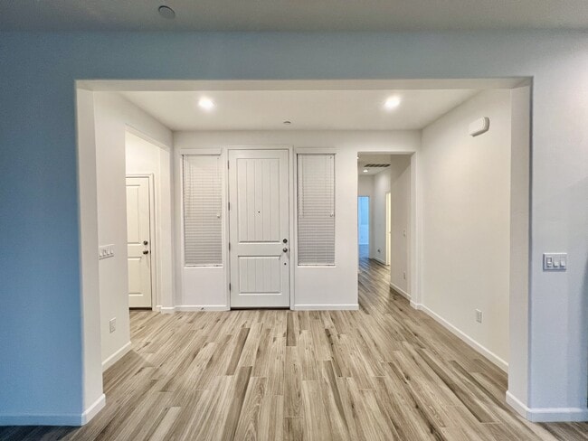 Building Photo - 14405 Barbon Beck Ave