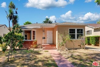 Building Photo - 2511 Castle Heights Ave