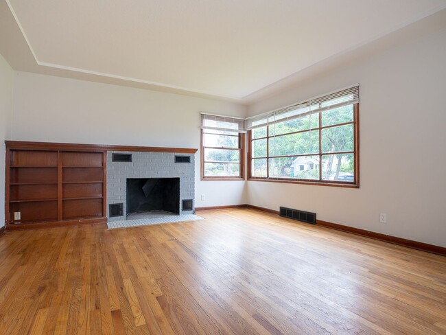 Foto del edificio - 6221 SE Knight St