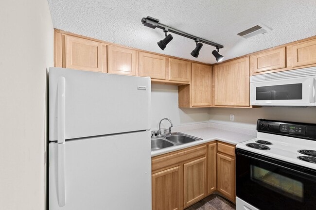 Foto del edificio - 3609 Balsam Ave