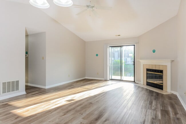 Foto del edificio - 7772 Harcourt Springs Pl