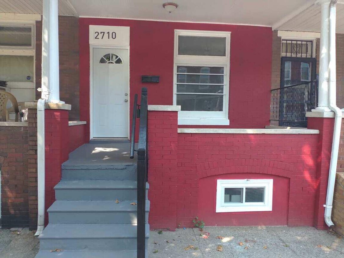 Primary Photo - 2710 W Fairmount Ave