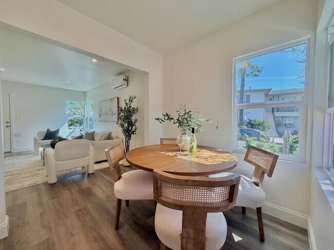 Foto del edificio - 2924 W Riverside Dr