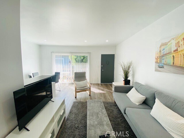 Foto del edificio - 11422 Iowa Ave