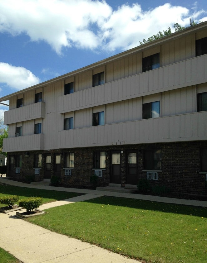 Primary Photo - 3515 E Tesch Ave