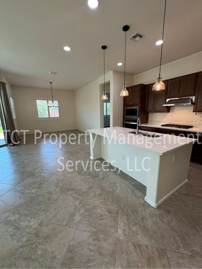 Building Photo - Beautifully Upgraded Home in Sedella Community