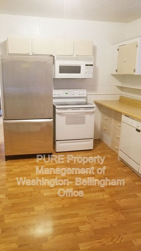 Building Photo - 1273 4th St
