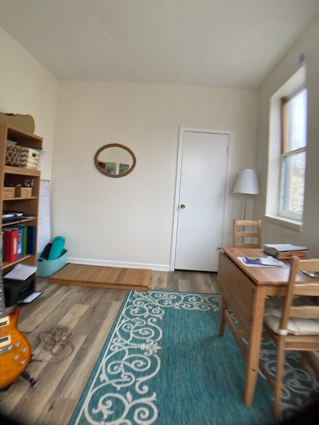 2nd bedroom - 601 S Paca St