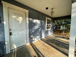 Building Photo - 1301 N Fremont Ave