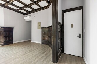 Building Photo - 222 Primrose Ave
