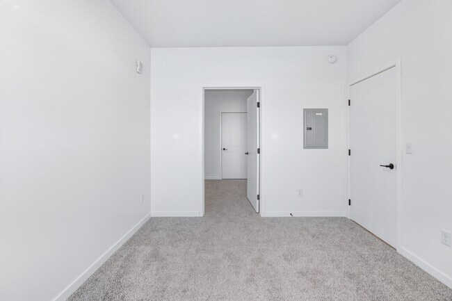 Building Photo - Southtown Flats