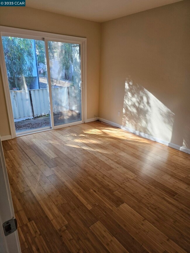 Foto del edificio - 2287 Cuadra Ct