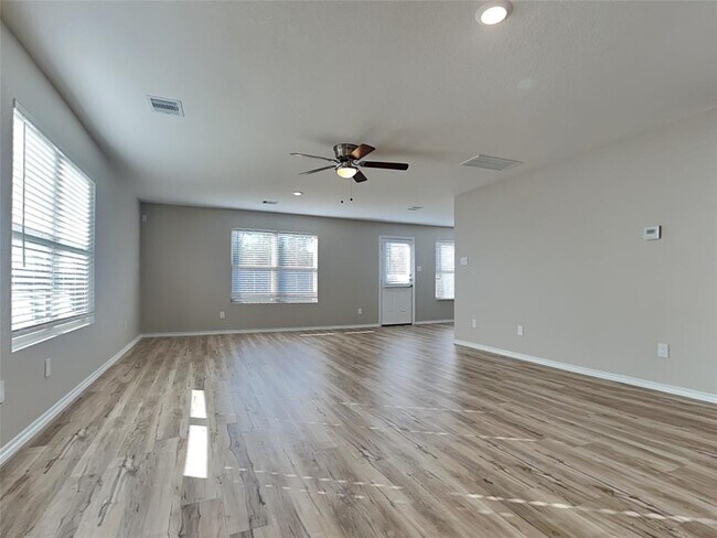 Building Photo - 21944 Juniper Crossing Dr
