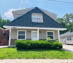 Building Photo - 1702 S Sterling Ave