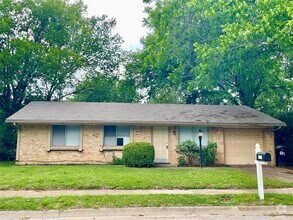 Building Photo - 217 Bellaire Dr