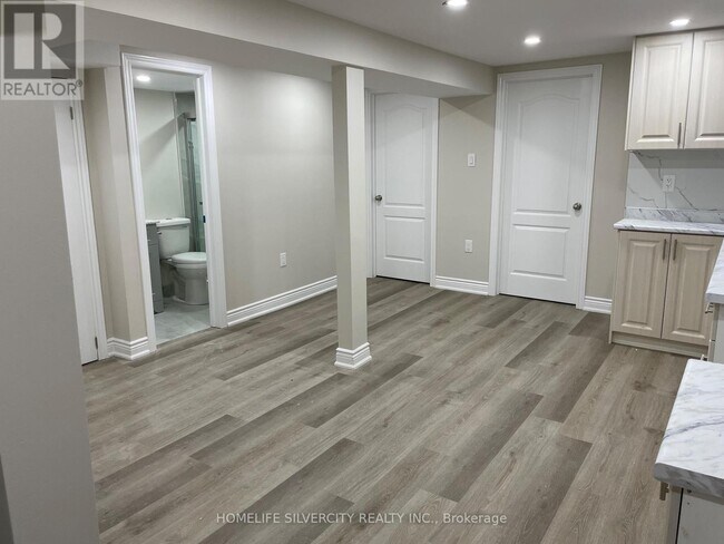 Photo du bâtiment - 7 Mandarin Crescent