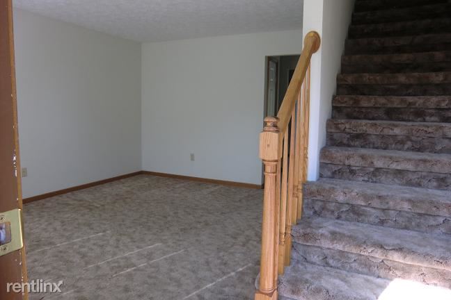 Building Photo - 231 Sandridge Ct