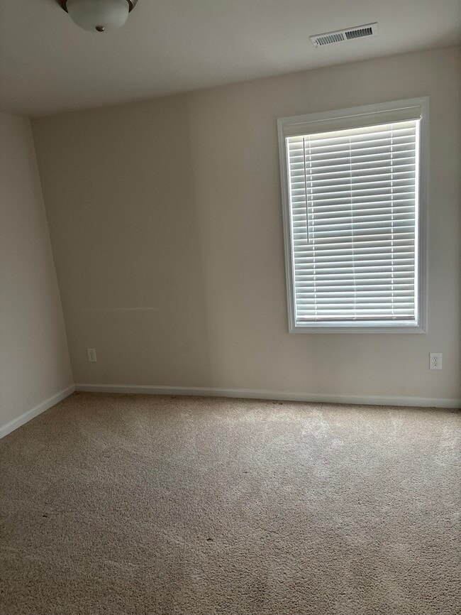 Foto del edificio - 68 Harvest Moon Dr