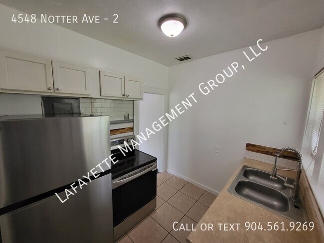 Foto del edificio - 4548 Notter Ave