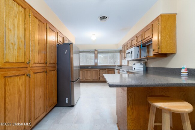 Building Photo - 3217 US-20