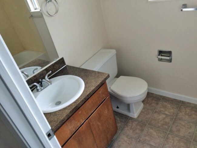 Photo - Gateway area updated 2-story duplex House