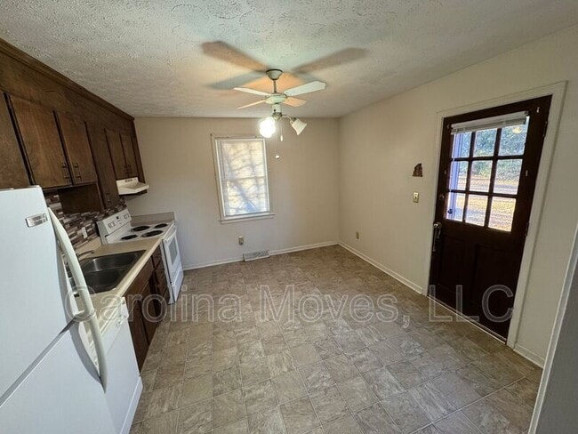 Building Photo - 117 Wardview Ave