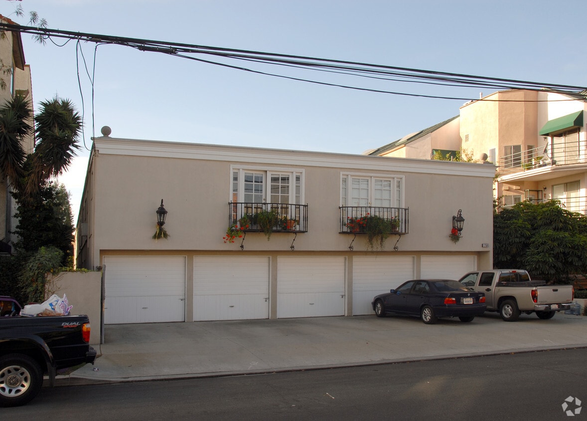 Building Photo - 1750 Appleton St