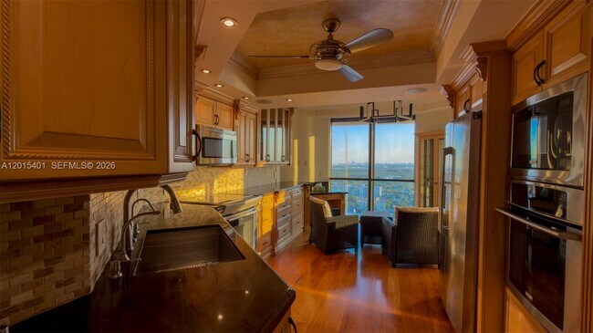 Foto del edificio - 2000 Island Blvd