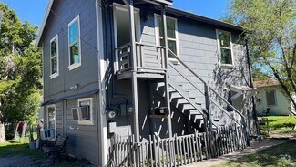 Building Photo - 702 Rosedale St