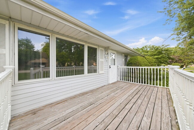 Building Photo - 3015 Jo Ann Dr