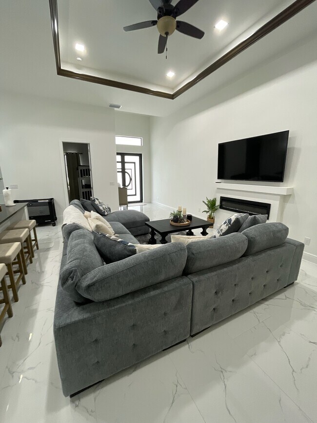 Foto del edificio - 3127 NW 42nd Pl