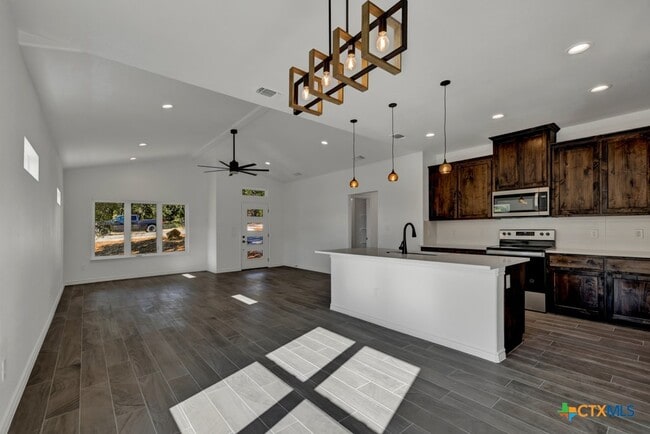 Building Photo - 2549 Grandview Forest