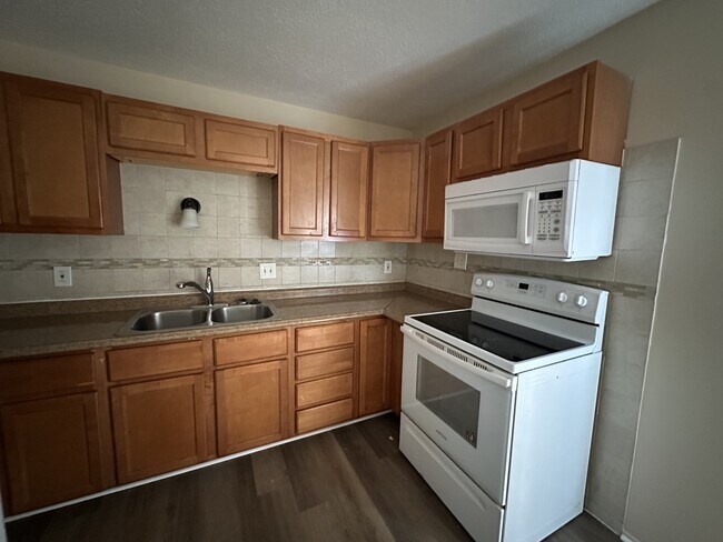 Foto del edificio - 299 Dashwood Dr