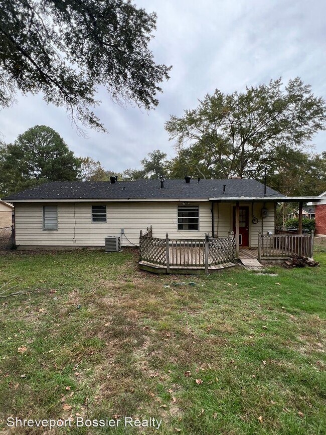 Building Photo - 3 br, 1 bath House - 1132 N. Southland Par...