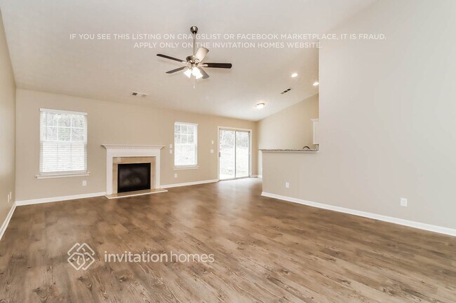 Foto del edificio - 236 Bridgestone Ln