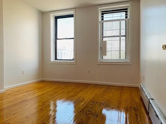 Foto del edificio - 349 Knickerbocker Ave