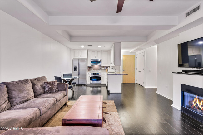 Foto del edificio - 7131 E Rancho Vista Dr