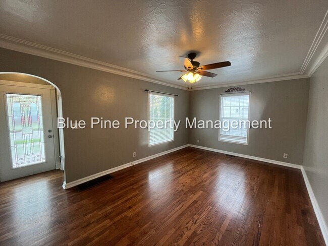 Foto del edificio - 745 S Higbee Ave